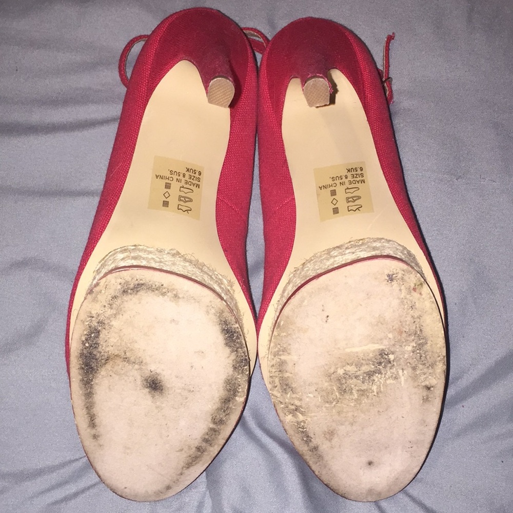 Red heels - Picture 5 of 8